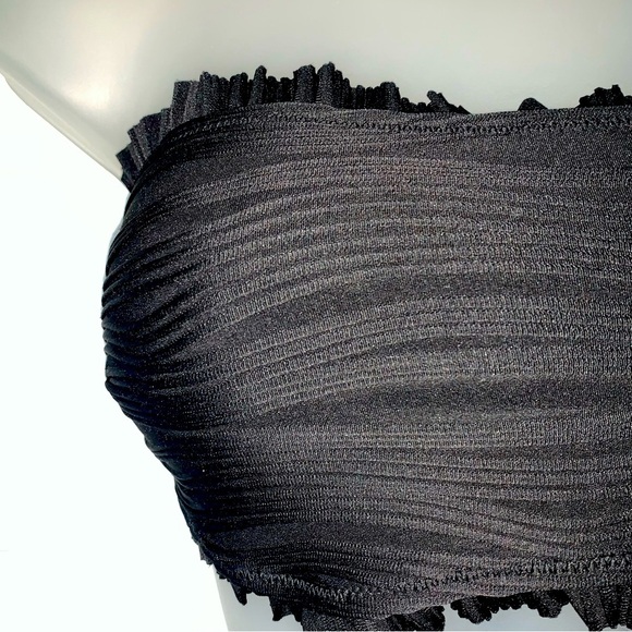 Women’s NWT’s Zaful Black Fitted strapless Crop Binkini Top - Picture 3 of 5